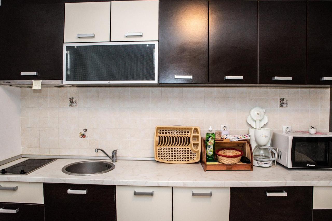 Club Onix Apartments เนพทุน ภายนอก รูปภาพ