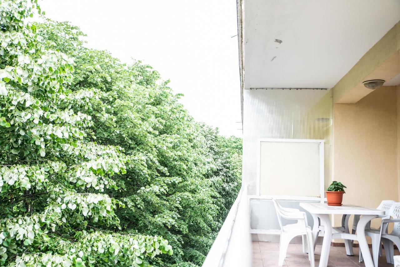 Club Onix Apartments เนพทุน ภายนอก รูปภาพ