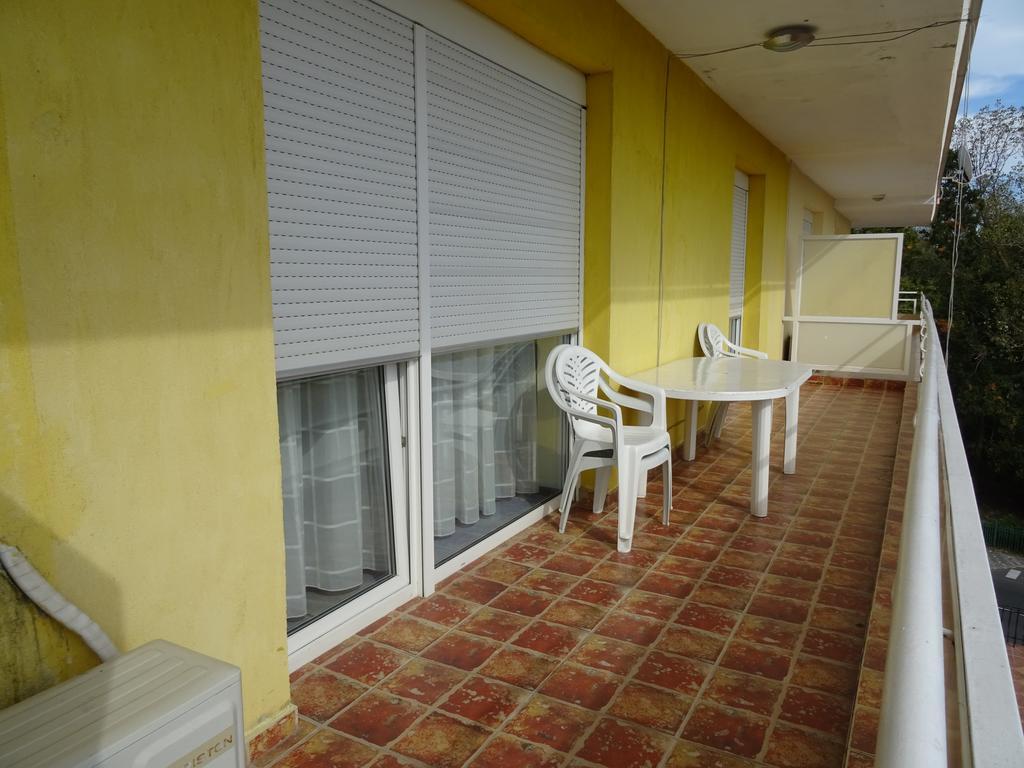 Club Onix Apartments เนพทุน ภายนอก รูปภาพ